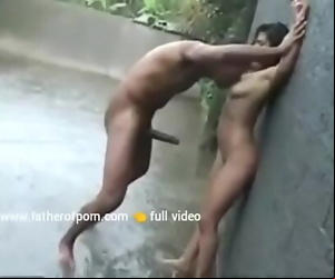 自制的 印度 色情 wild..